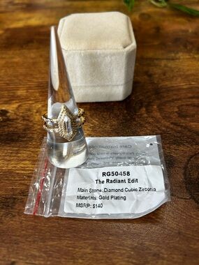 Bomb Party April 2026 Gold Ring, Size 7